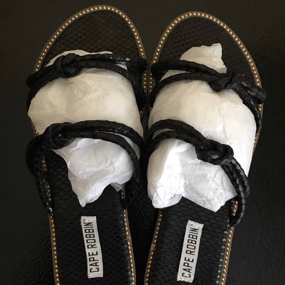BRAND NEW- Spring Swirl Sandals